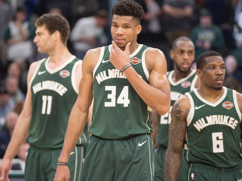Kann Milwaukee Bucks seinen regulären Saisonvorteil fortsetzen, um die Playoffs anzugreifen?